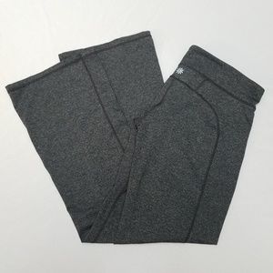 Athleta Kickbooty Pants Size M